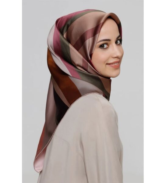 Armine Nostalji Serisi %100 Twill İpek Eşarp 8301D 81